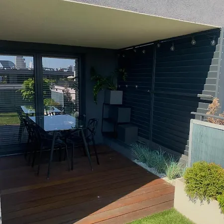 Two-levels Penthouse With A Garden In The City Center Łódź