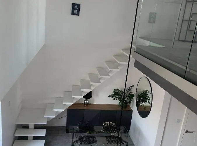 Lejlighed Two-levels Penthouse With A Garden In The City Center