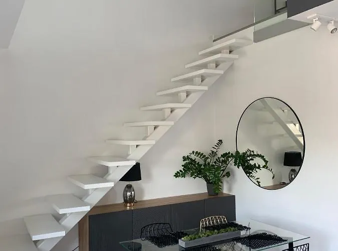 Lejlighed Two-levels Penthouse With A Garden In The City Center